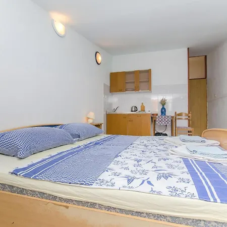 Daire Klara And Rio *